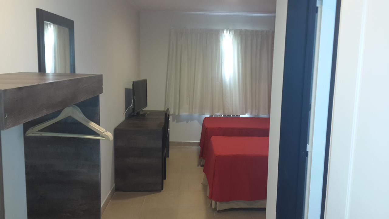 Cueva De Manos Hotel 3*